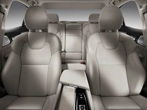 Volvo XC60 - Автомобиль года