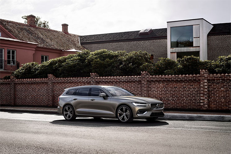 Volvo представляет новый семейный универсал V60