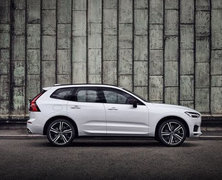 Volvo XC60. Ставка на безопасность