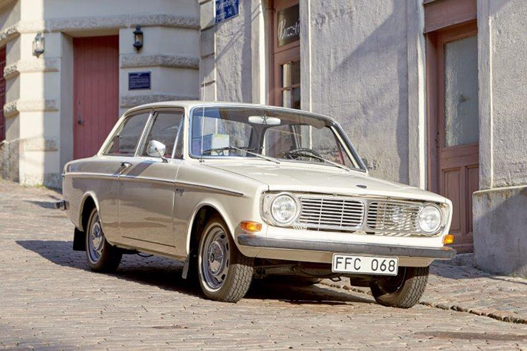 Volvo 142