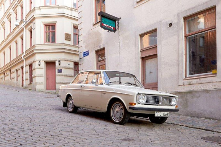 Volvo 142