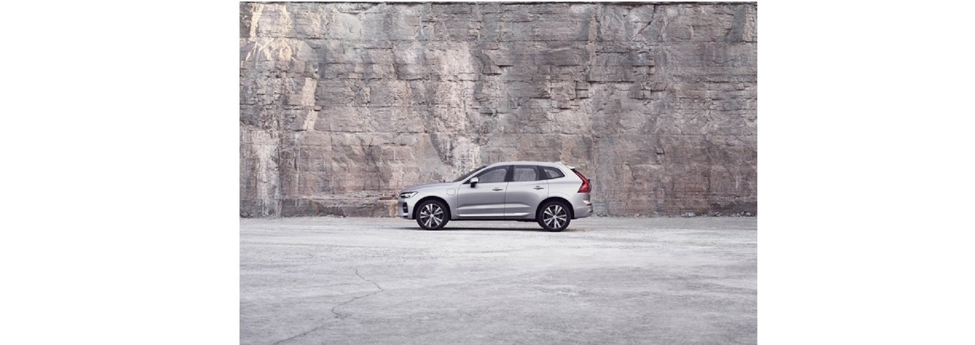  XC60, бестселлер Volvo Cars, стал еще более интеллектуальным