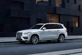 Volvo Car Russia впервые представила в России подзаряжаемый от электросети гибридный внедорожник XC90 T8 Twin Engine и его люксовую версию Excellence